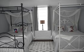Seabank House Bed And Breakfast Hummingbird
